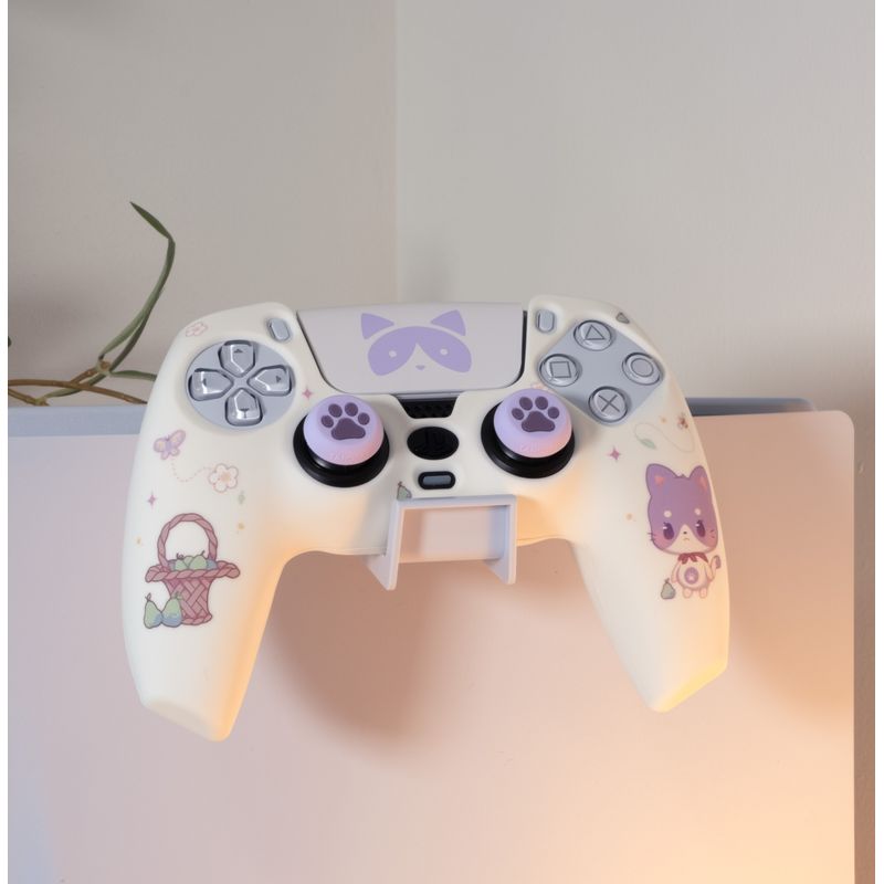 FUNDA SILICONA + GRIPS TANOOKI COMBO PACK MANEKI | PS5 - Imagen 16 de 24