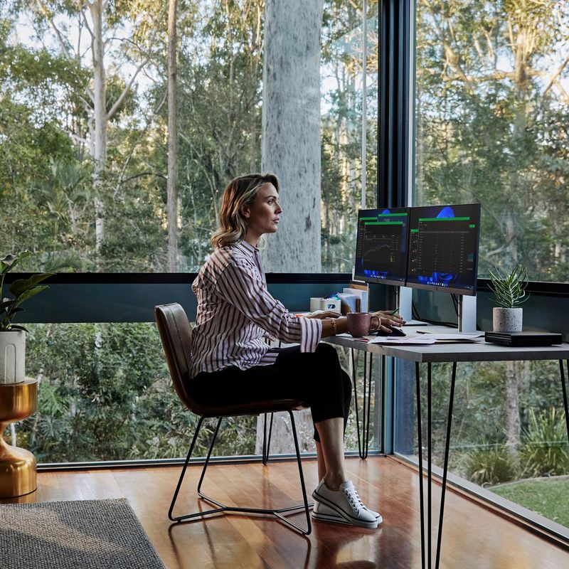 HP ELITE MINI 800 G9 I7-14700 SYST - Imagen 9 de 16