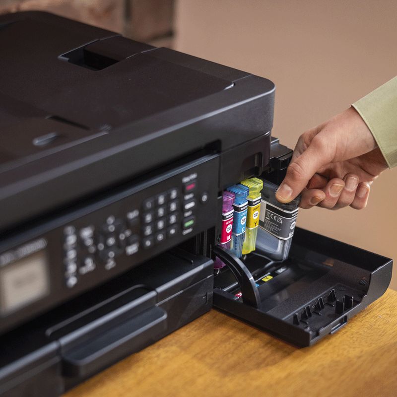 BROTHER Cartucho de tinta amarillo LC527Y 900 paginas - Imagen 5 de 6